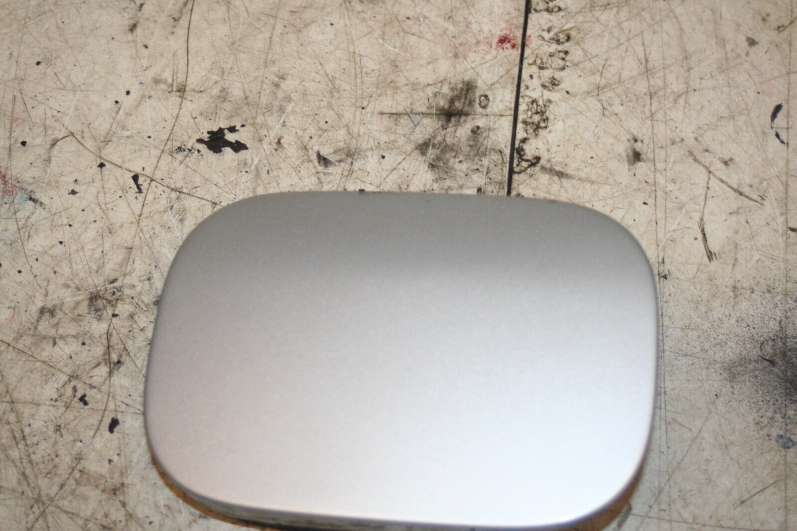 2006 MERCEDES BENZ C CLASS W203. FUEL FLAP LID SILVER