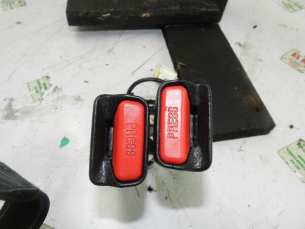 2012 CITROEN C4 VTS MK2 HATCHBACK. REAR SEAT BELT BUCKLE CLAMPS - Image 2