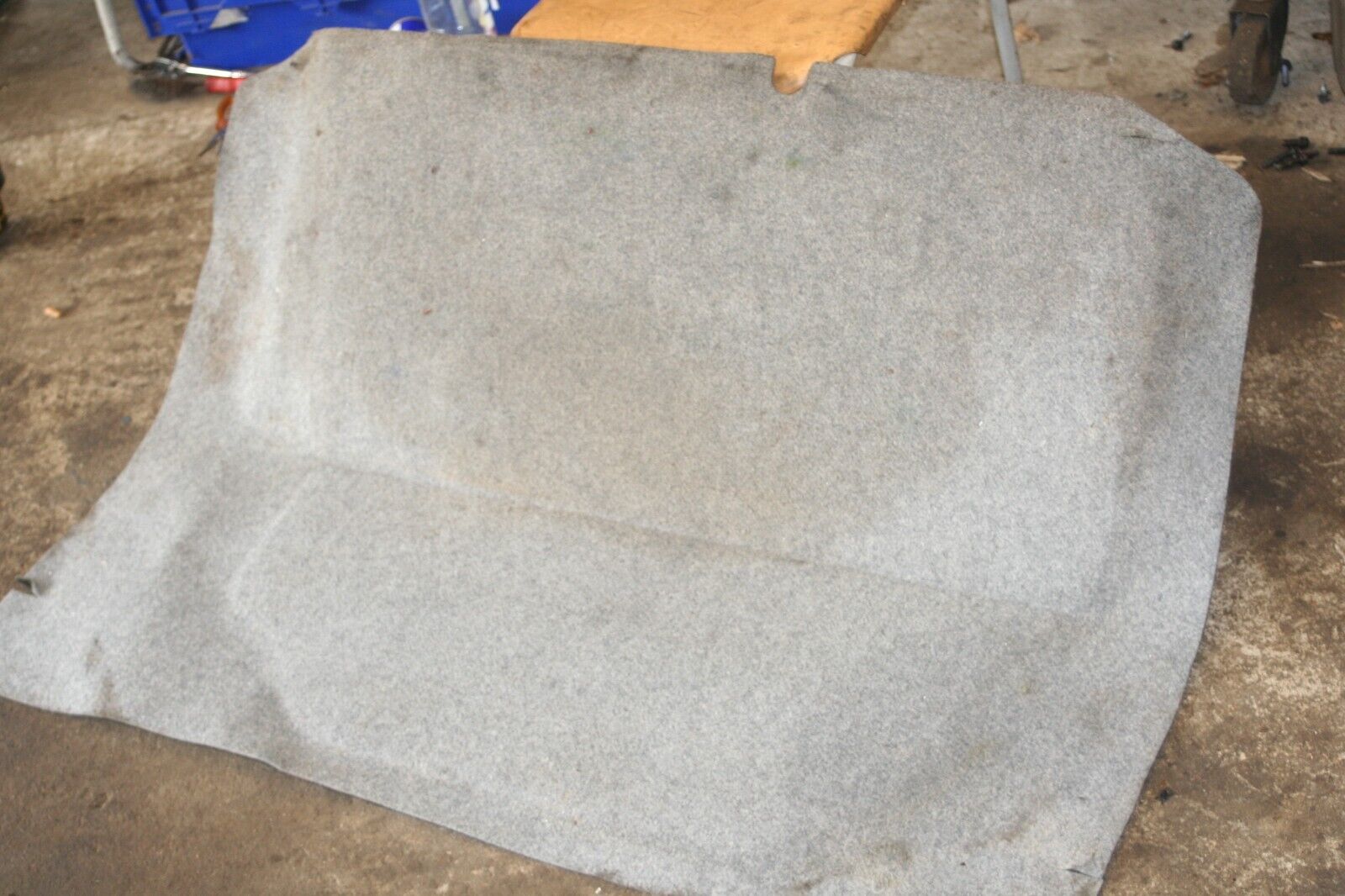 1999 VOLVO C70 2.4 PETROL. BOOT CARPET