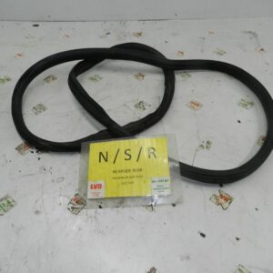 2012 CITROEN C4 VTS MK2 HATCHBACK. PASSENGER SIDE REAR DOOR RUBBER SEAL