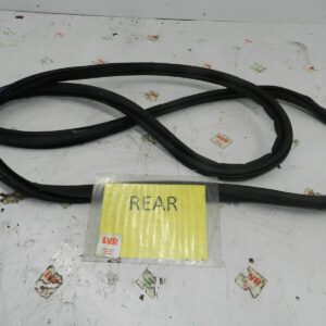 2012 CITROEN C4 VTS MK2 HATCHBACK. BOOT LID TAIL GATE DOOR RUBBER SEAL