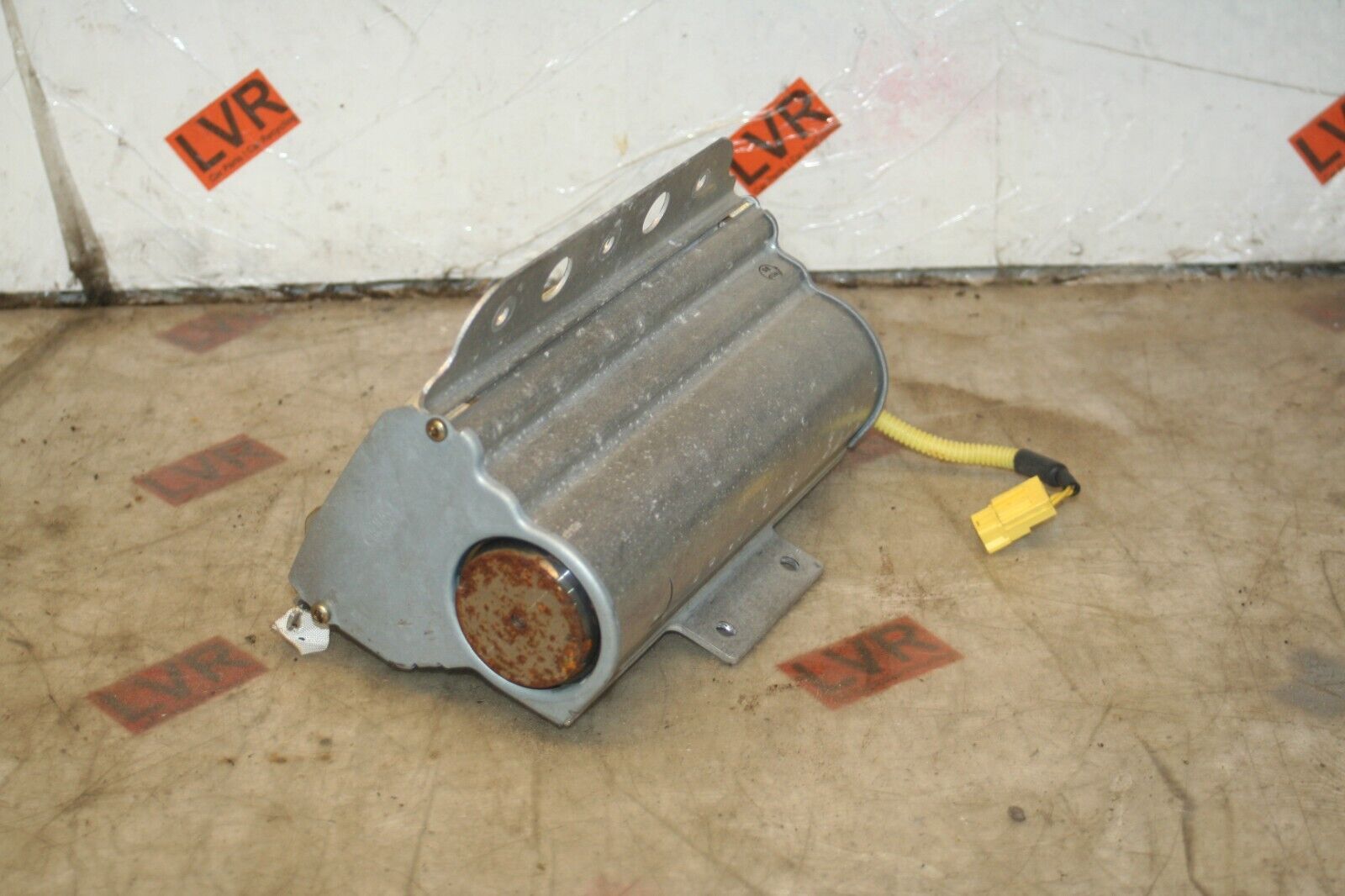 2009 KIA SORENTO. DASH BOARD PASSENGER AIR BAG