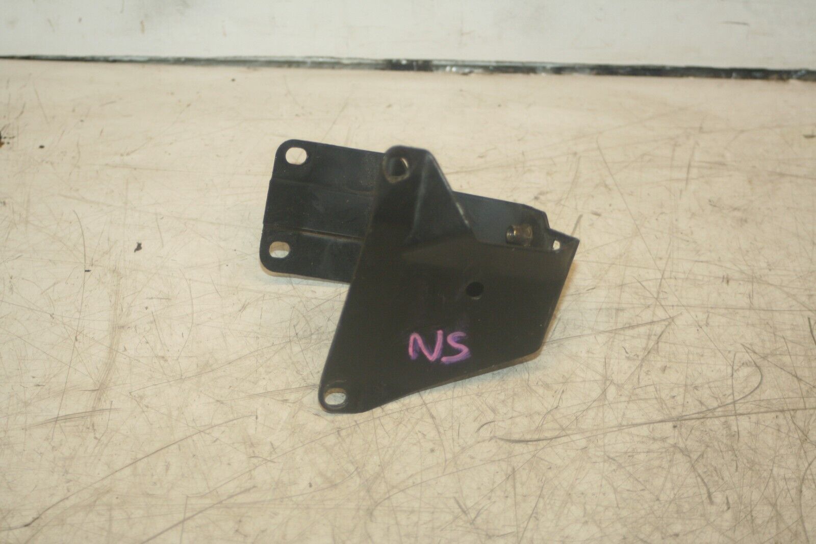 2005 MERCEDES S CLASS W220. SLAM PANEL FRAME PASSENGER SIDE