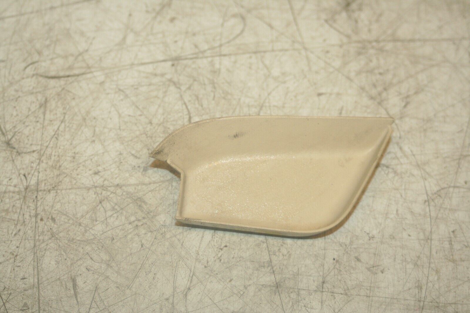 2005 MERCEDES S CLASS W220. DOOR HANDLE TRIM PASSENGER REAR