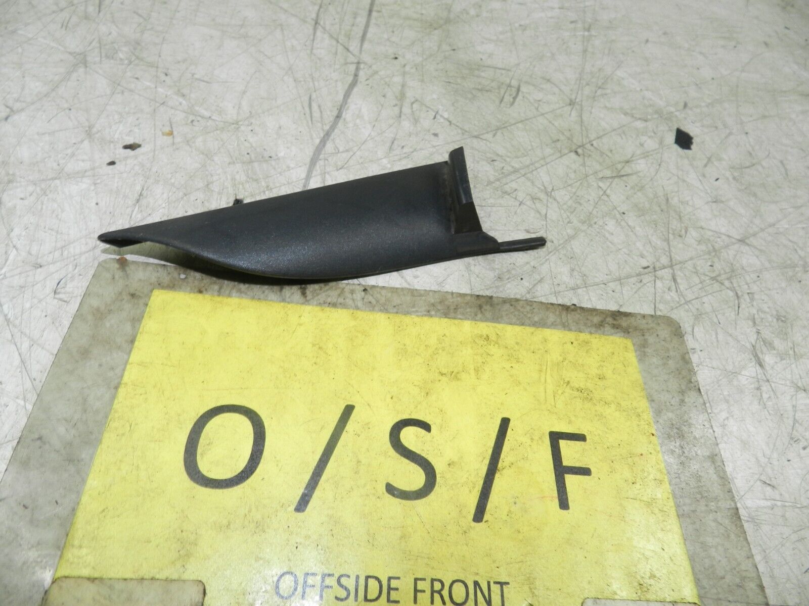 (121) 2007 AUDI A4 SALOON B7. DRIVER SIDE FRONT WING MIRROR TRIM