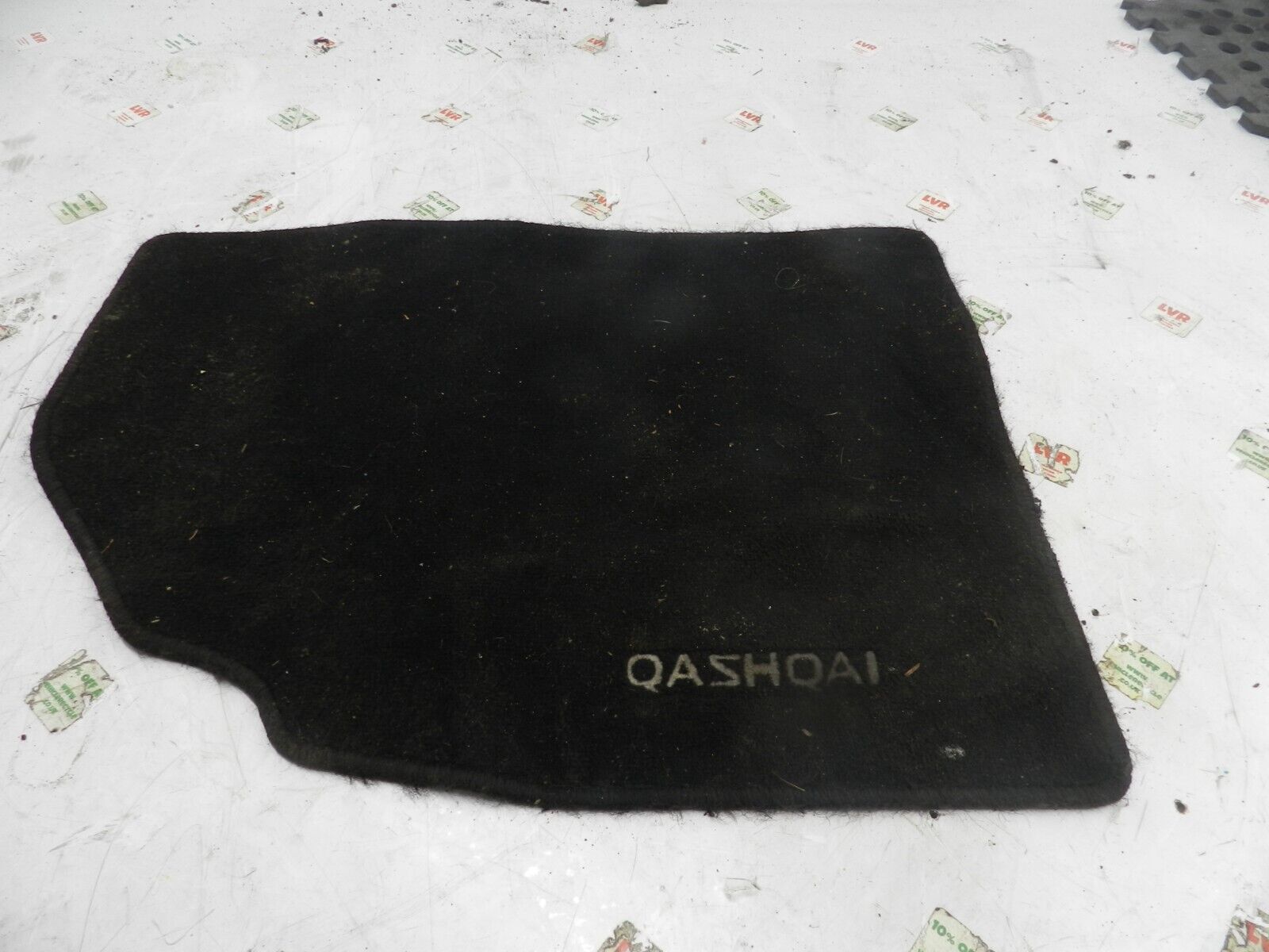 2011 NISSAN QASHQAI J10 MK1. FRONT FLOOR MAT PASSENGER SIDE