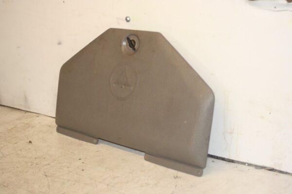 1988 BMW 735 7SERIES E32. EMERGENCY TOOL HOUSING 1179885 - Image 2