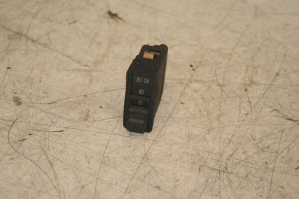 1988 BMW 735 7SERIES E32. FOG LIGHT SWITCH FRONT AND REAR