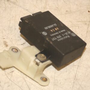 1988 BMW 735 7SERIES E32. 1379737 CLIMATE CONTROL RELAY BOX HEATER