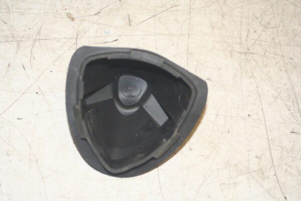 1988 BMW 735 7SERIES E32. SUSPENSION TOP COVER - Image 3
