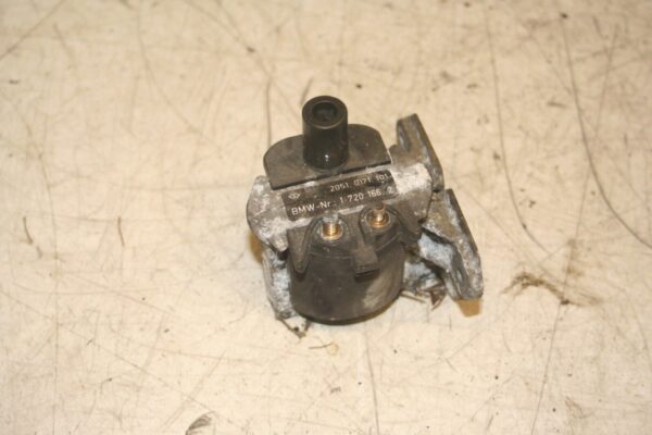 1988 BMW 735 7SERIES E32. IGITION COIL 1720166 - Image 2
