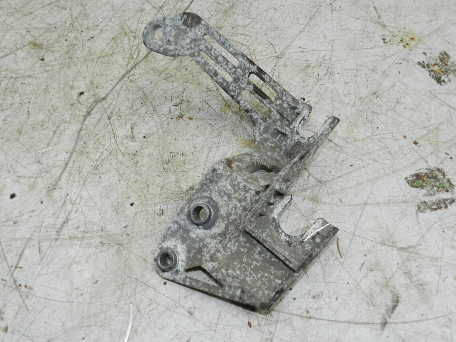 (135) 2003 CITROEN C3 PLURIEL CONVERTIBLE. GEAR SELECTOR BRACKET - Image 3