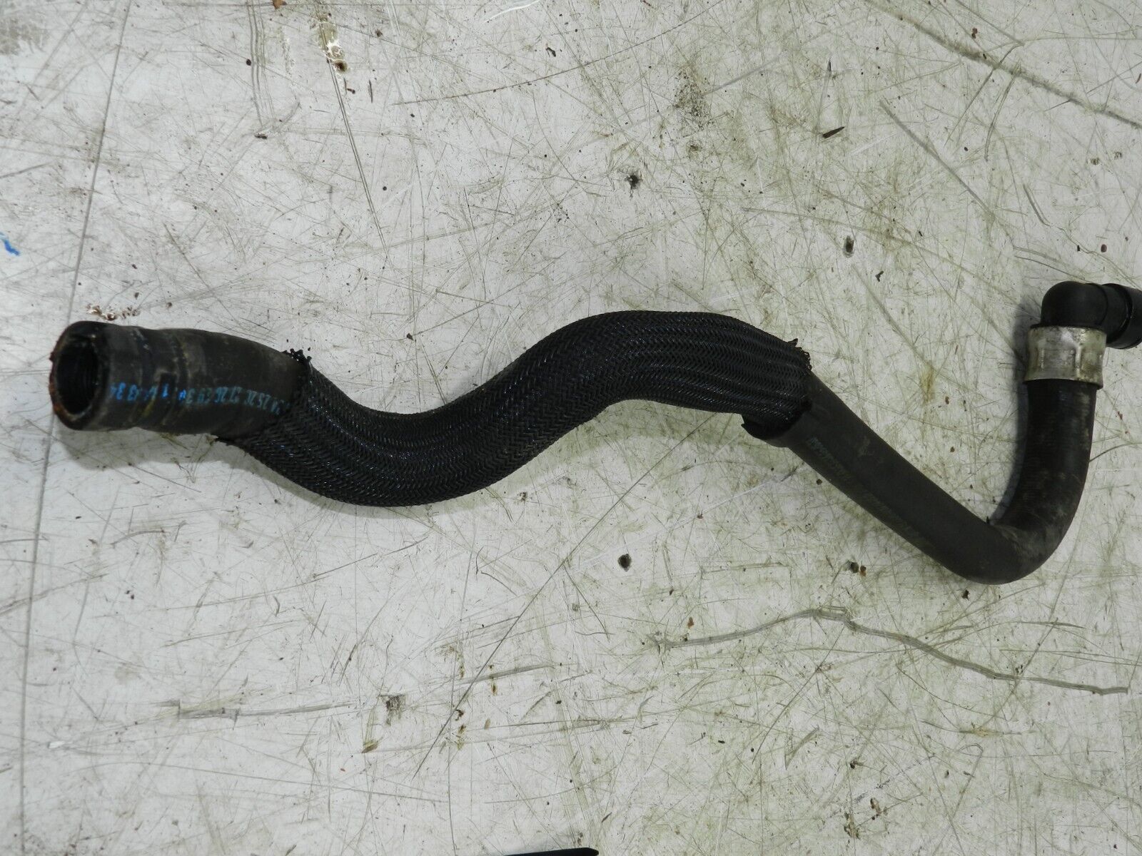 (135) 2003 CITROEN C3 PLURIEL CONVERTIBLE. COOLANT PIPE