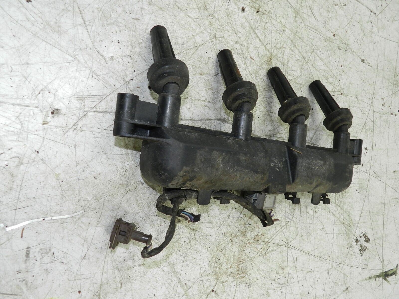(135) 2003 CITROEN C3 PLURIEL CONVERTIBLE. 1.4 PETROL IGNITION COIL PACK