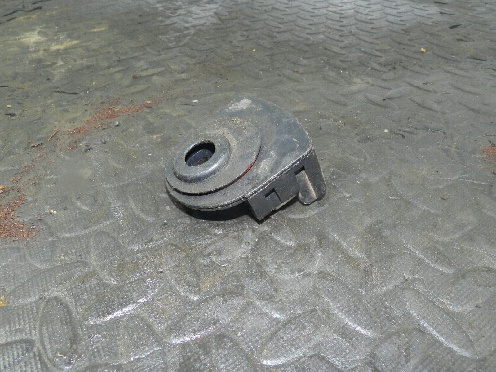 155 1999 LAND ROVER DISCOVERY 2 V8. IMMOBILISER RING - Image 2