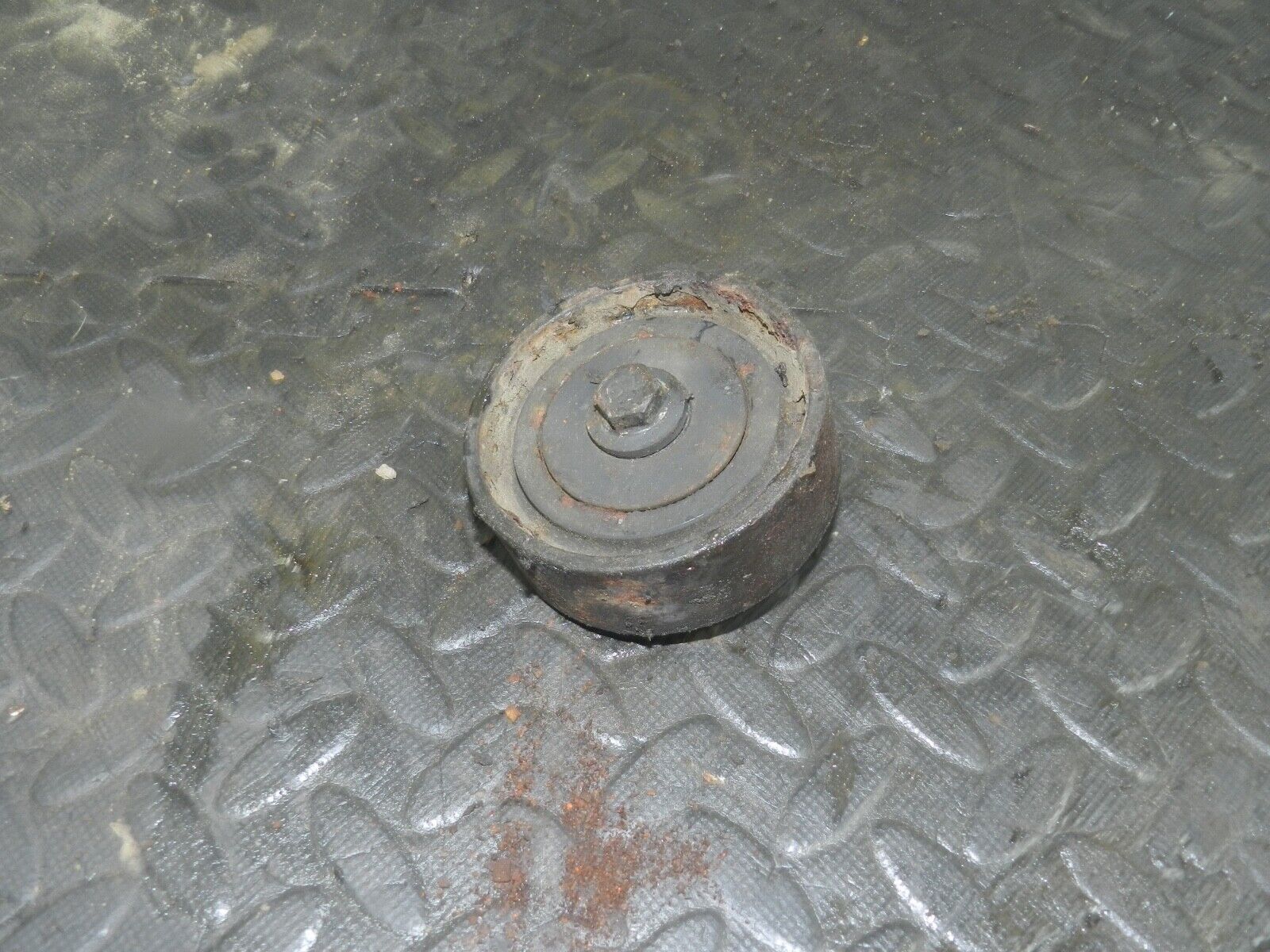 155 1999 LAND ROVER DISCOVERY 2 V8. IDLER PULLEY - Image 2