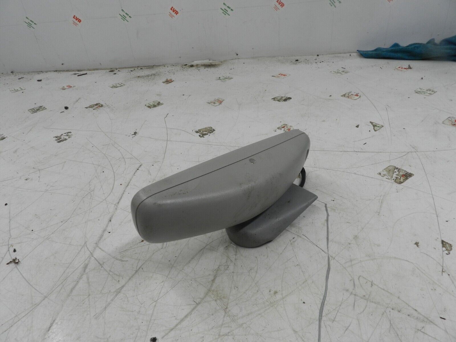 (131) 02 MERCEDES E CLASS ESTATE W210. REAR VIEW MIRROR - Image 3