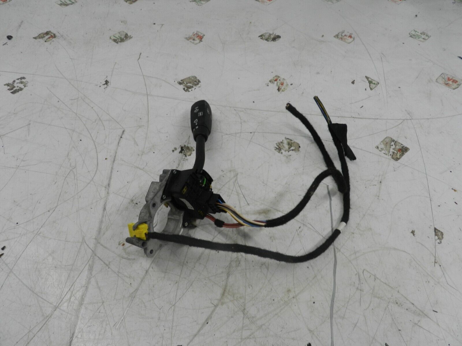 (131) 2002 MERCEDES BENZ E CLASS ESTATE W210. WIPER INDICATOR STALK - Image 2