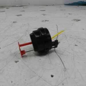 (131) 2002 MERCEDES BENZ E CLASS ESTATE W210. FUEL FLAP RELEASE ACTUATOR