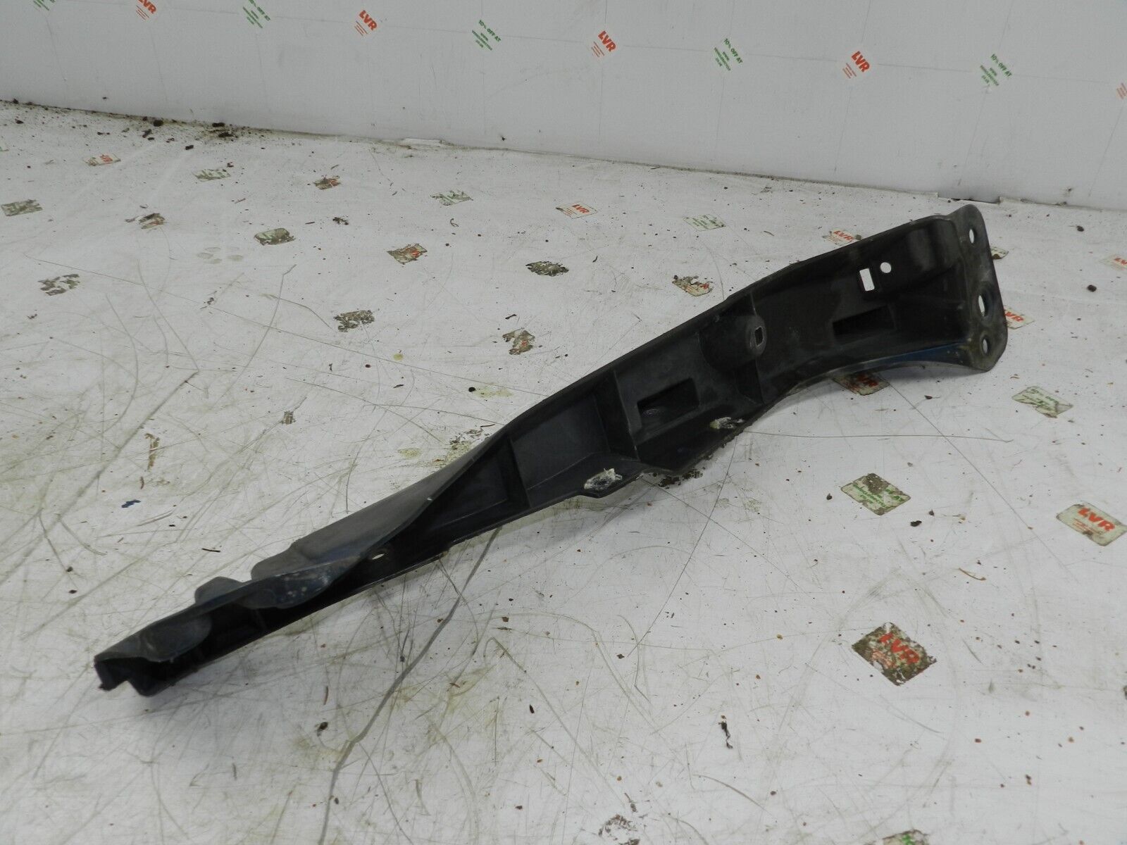 (126) RENAULT CLIO MK3 FACELIFT. RADIATOR BRACKET FRAME