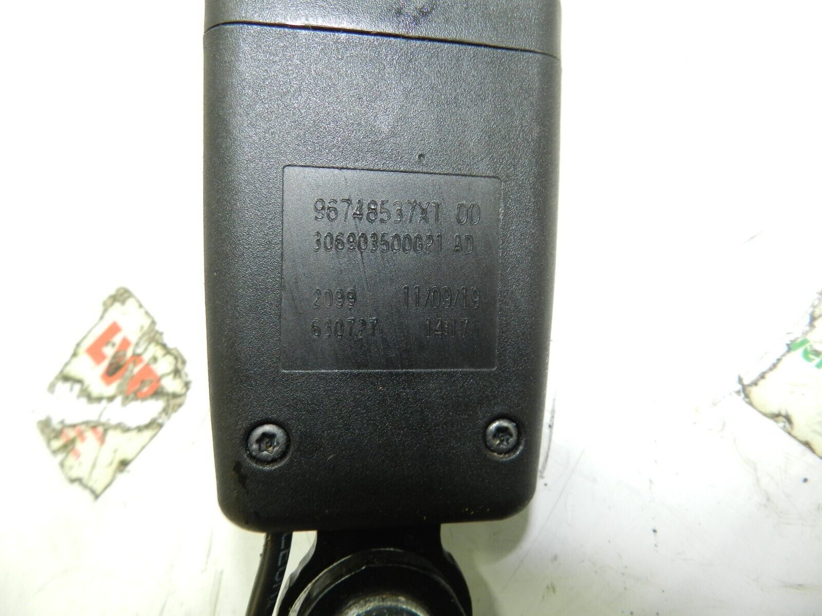 2012 CITROEN C4 VTS MK2 HATCHBACK. REAR SEAT BELT BUCKLE CLAMP - Image 3