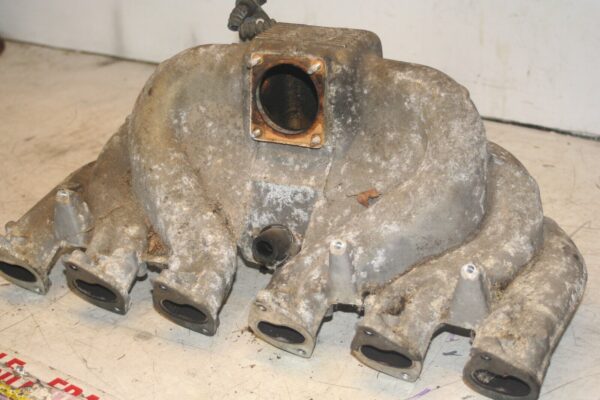 1988 BMW 735 7SERIES E32. INTAKE MANIFOLD M30 - Image 4