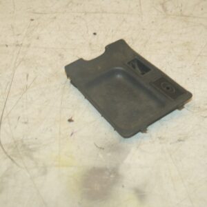 (98) TOYOTA RAV 4 MK1. CENTRE CONSOLE TRIM 58839-42010 LOWER TRAY