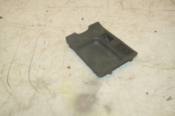 (98) TOYOTA RAV 4 MK1. CENTRE CONSOLE TRIM 58839-42010 LOWER TRAY