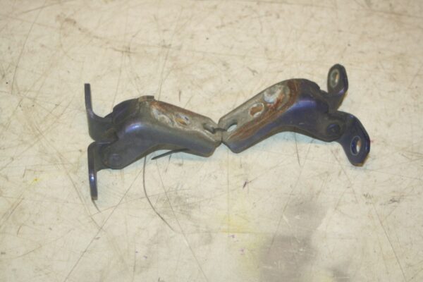 (98) TOYOTA RAV 4 MK1. PASSENGER SIDE FRONT DOOR HINGES - Image 3