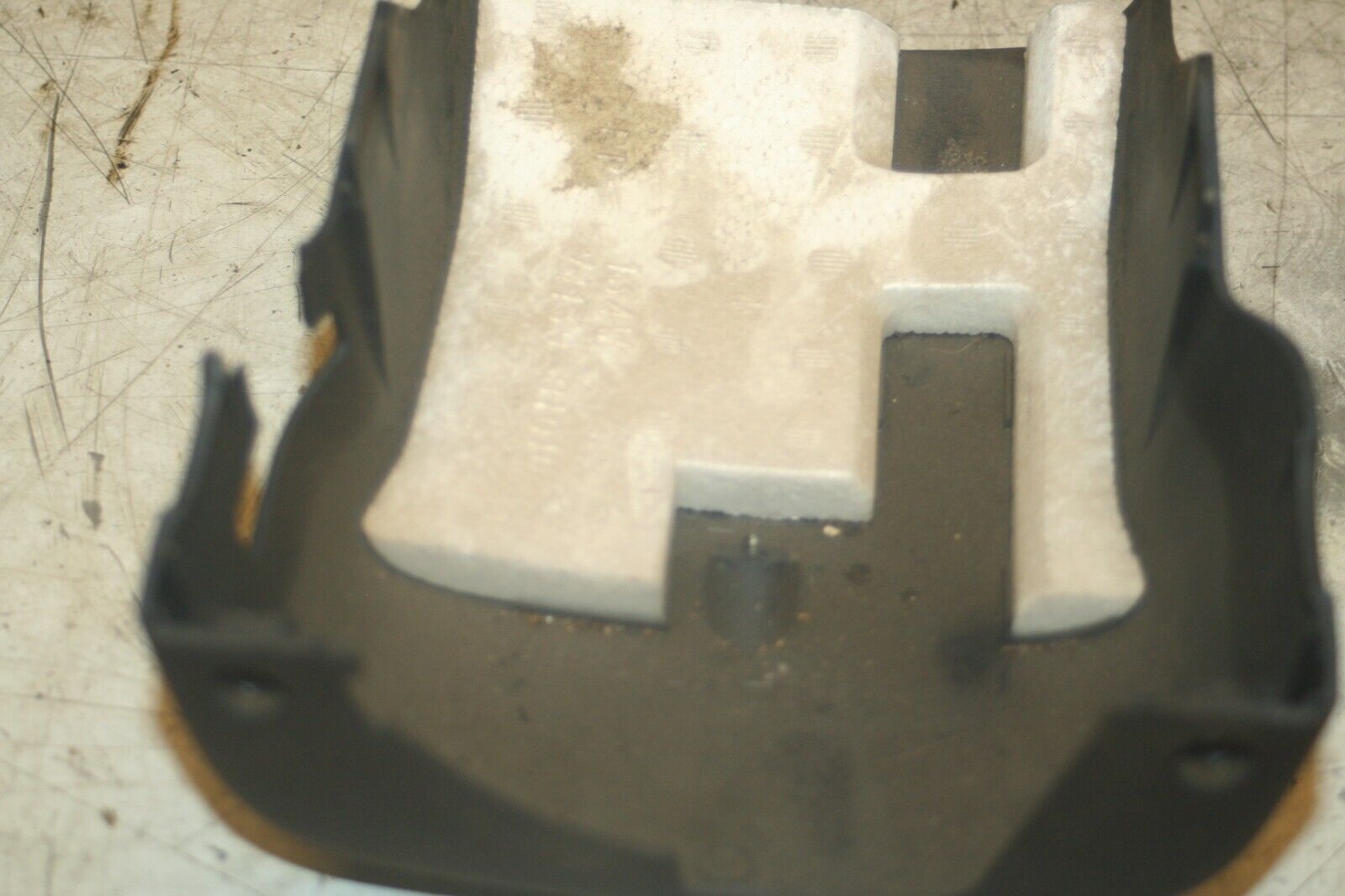 2004 LEXUS IS200. STEERING COWLING LOWER - Image 4