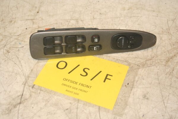 2004 LEXUS IS200. DRIVER SIDE FRONT WINDOW SWITCH MIRROR LOCKING - Image 3