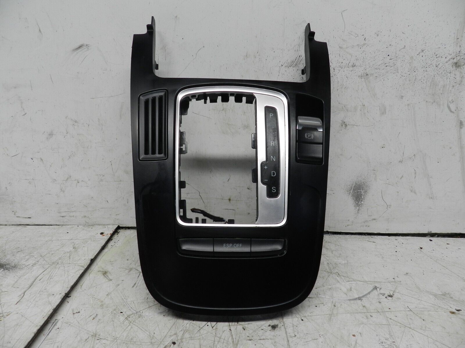 2014 AUDI S4 QUATRO A4 B8. AUTO GEAR SELECTOR SURROUND HANDBRAKE