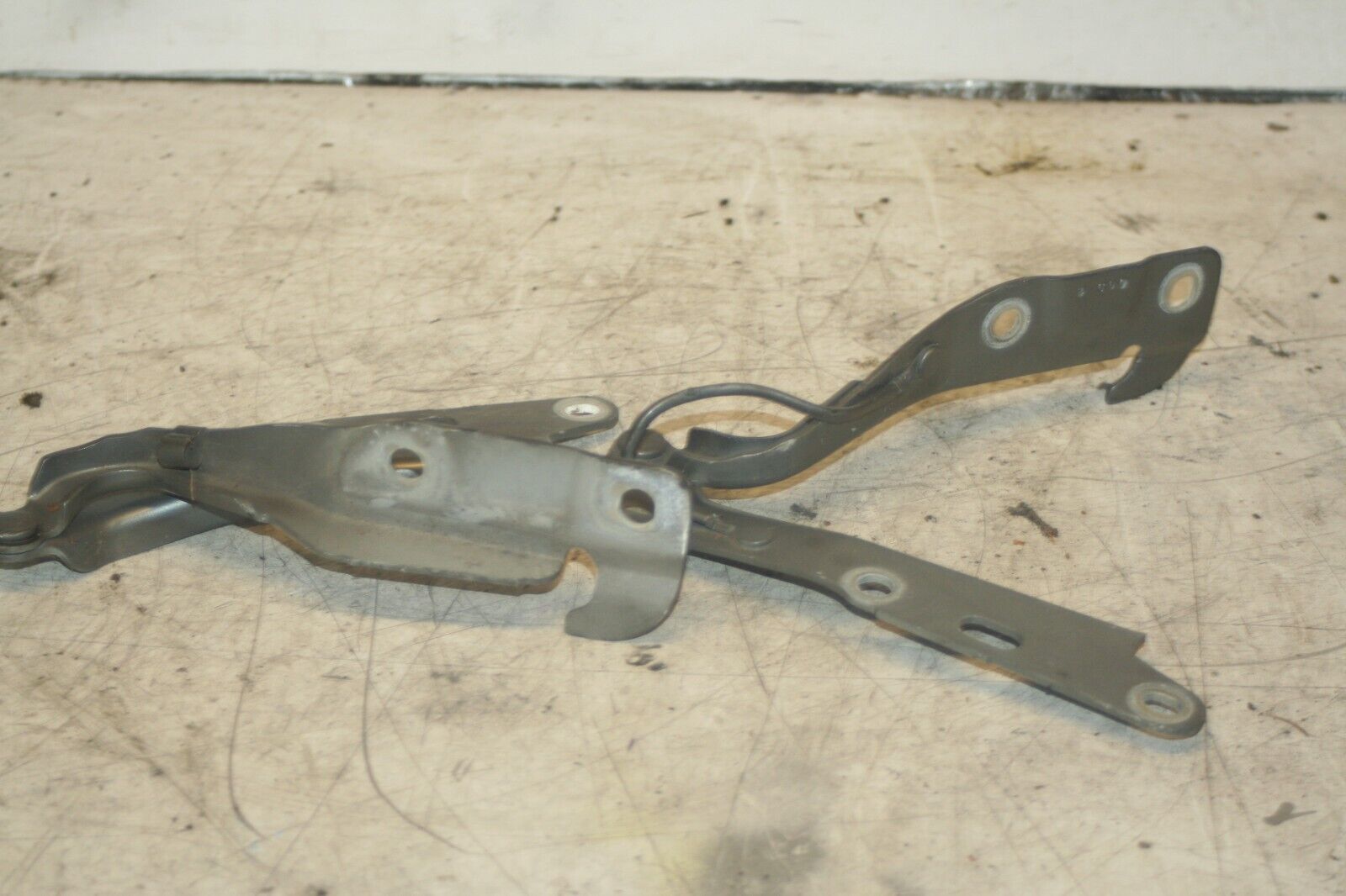 JAGUAR S TYPE. BONNET HINGES - Image 3