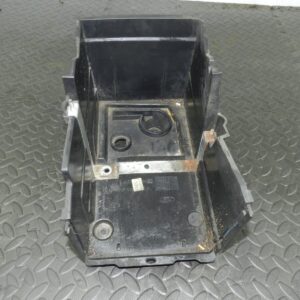 151. 2008 FORD FOCUS MK2 TITANIUM. BATTERY BOX HOUSING