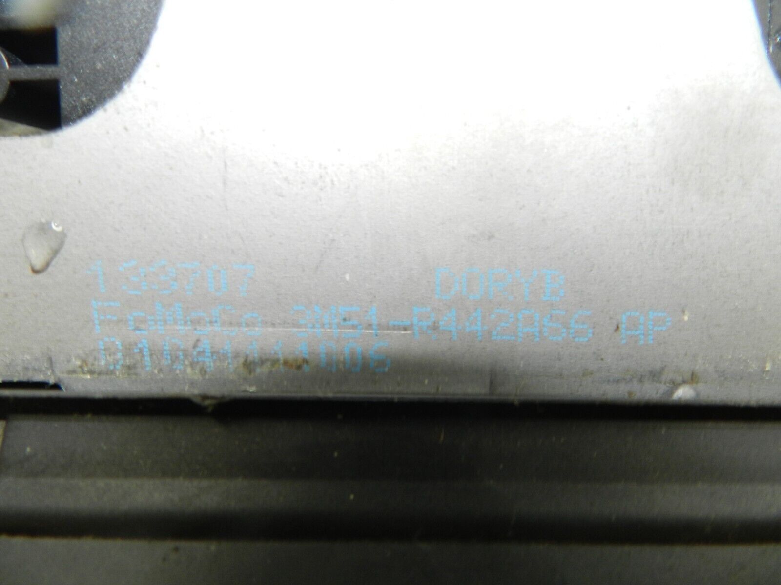 151. 2008 FORD FOCUS MK2 TITANIUM. BOOT LID TAIL GATE LATCH LOCK - Image 3