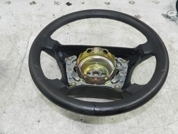 (141) MERCEDES E CLASS SALOON W210. STEERING WHEEL