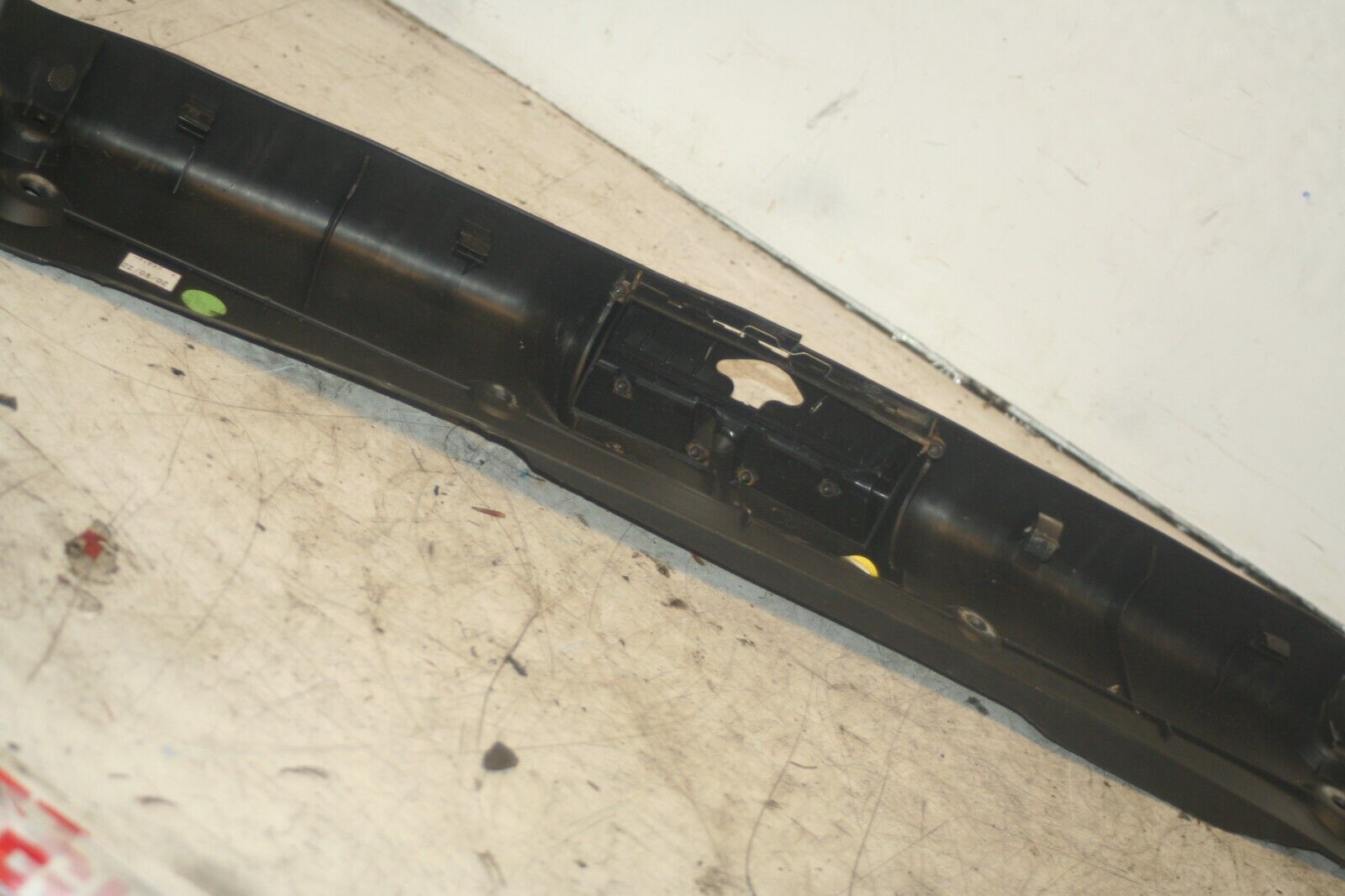 JAGUAR S TYPE. BOOT TAILGATE LOADING SCUFF PANEL TRIM - Image 5