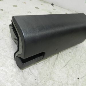 (141) MERCEDES E CLASS SALOON W210. GLOVE BOX