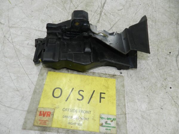 (141) MERCEDES E CLASS SALOON W210. DRIVER SIDE FRONT DOOR LOCK MECHANISM - Image 3