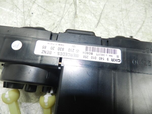 (141) MERCEDES E CLASS SALOON W210. HEATER CONTROL SWITCH 2108302085 - Image 3