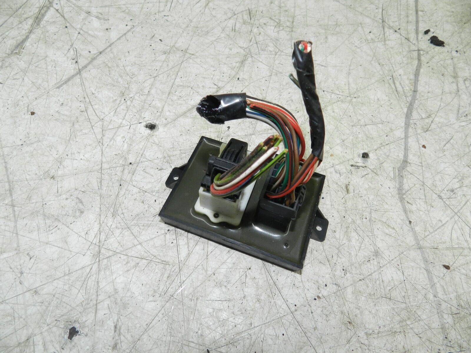 (141) MERCEDES E CLASS SALOON W210. IMMOBILISER CONTROL MODULE 16680599029650 - Image 3