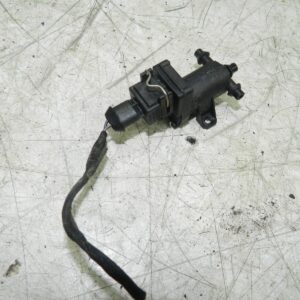 (141) MERCEDES E CLASS SALOON W210. VACUUM PUMP SOLENOID