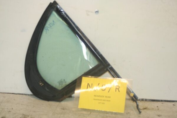 JAGUAR S TYPE. PASSENGER SIDE REAR QUARTER GLASS - Image 3