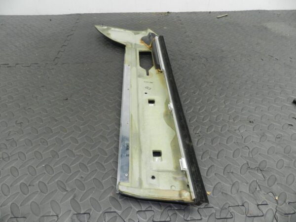 147. JAGUAR XJ6 XJ40. DOOR CARD UPPER TRIM - Image 2