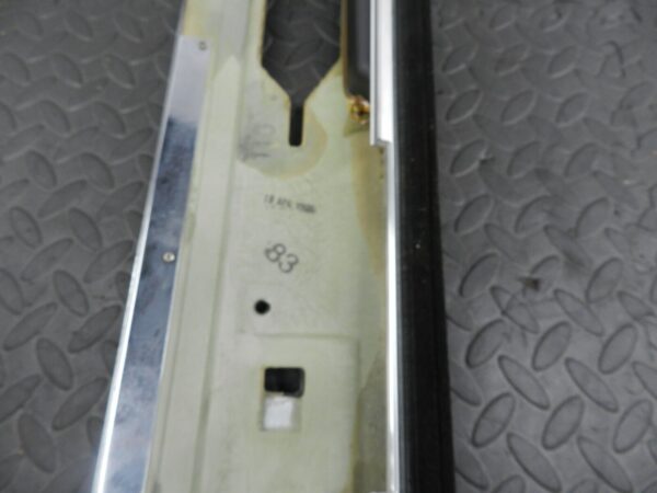 147. JAGUAR XJ6 XJ40. DOOR CARD UPPER TRIM - Image 3
