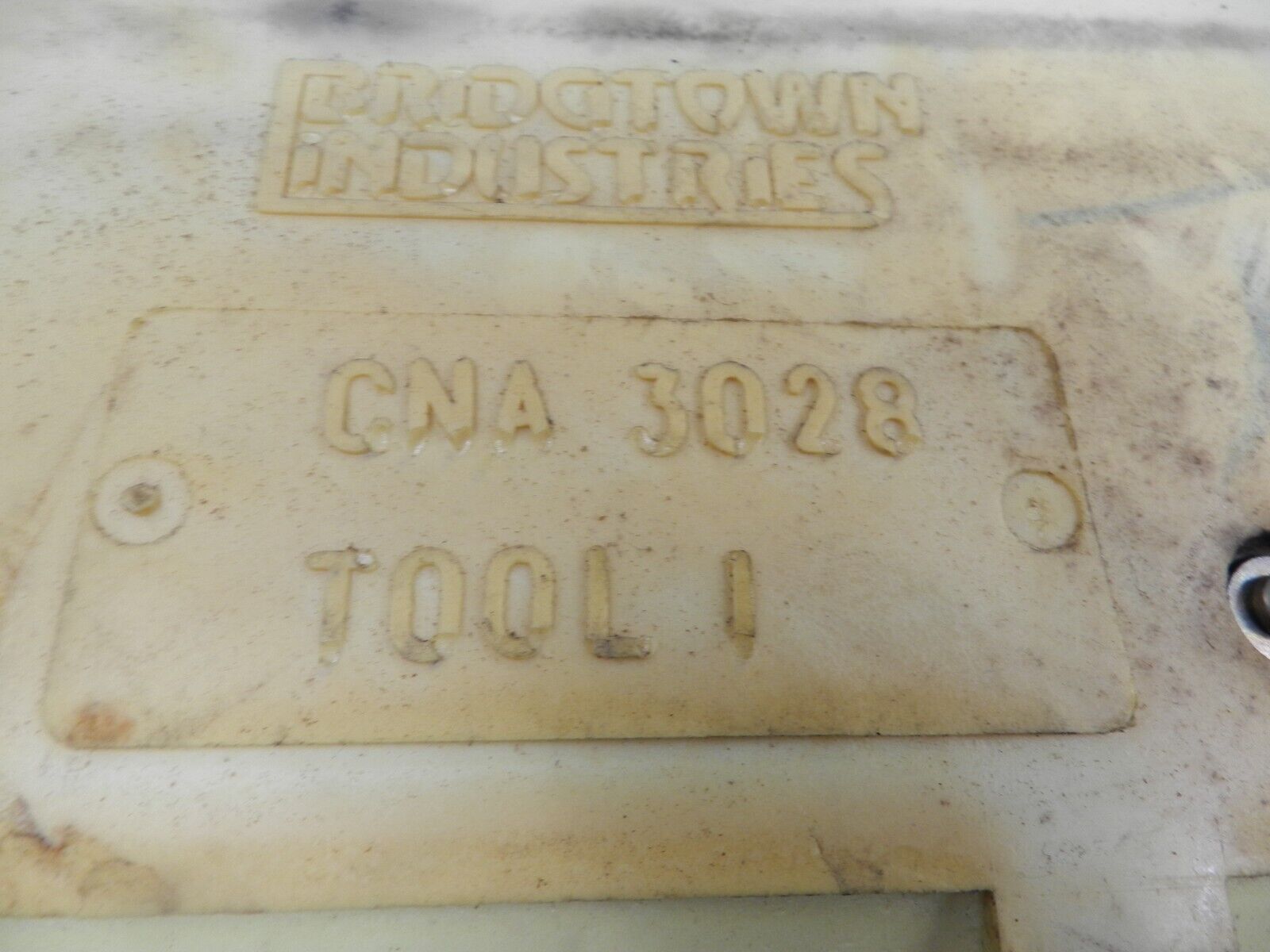 147. JAGUAR XJ6 XJ40. DOOR CARD LOWER TRIM - Image 7