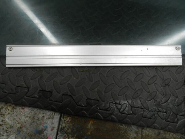 147. JAGUAR XJ6 XJ40. PASSENGER SIDE REAR WINDOW GLASS - Image 4