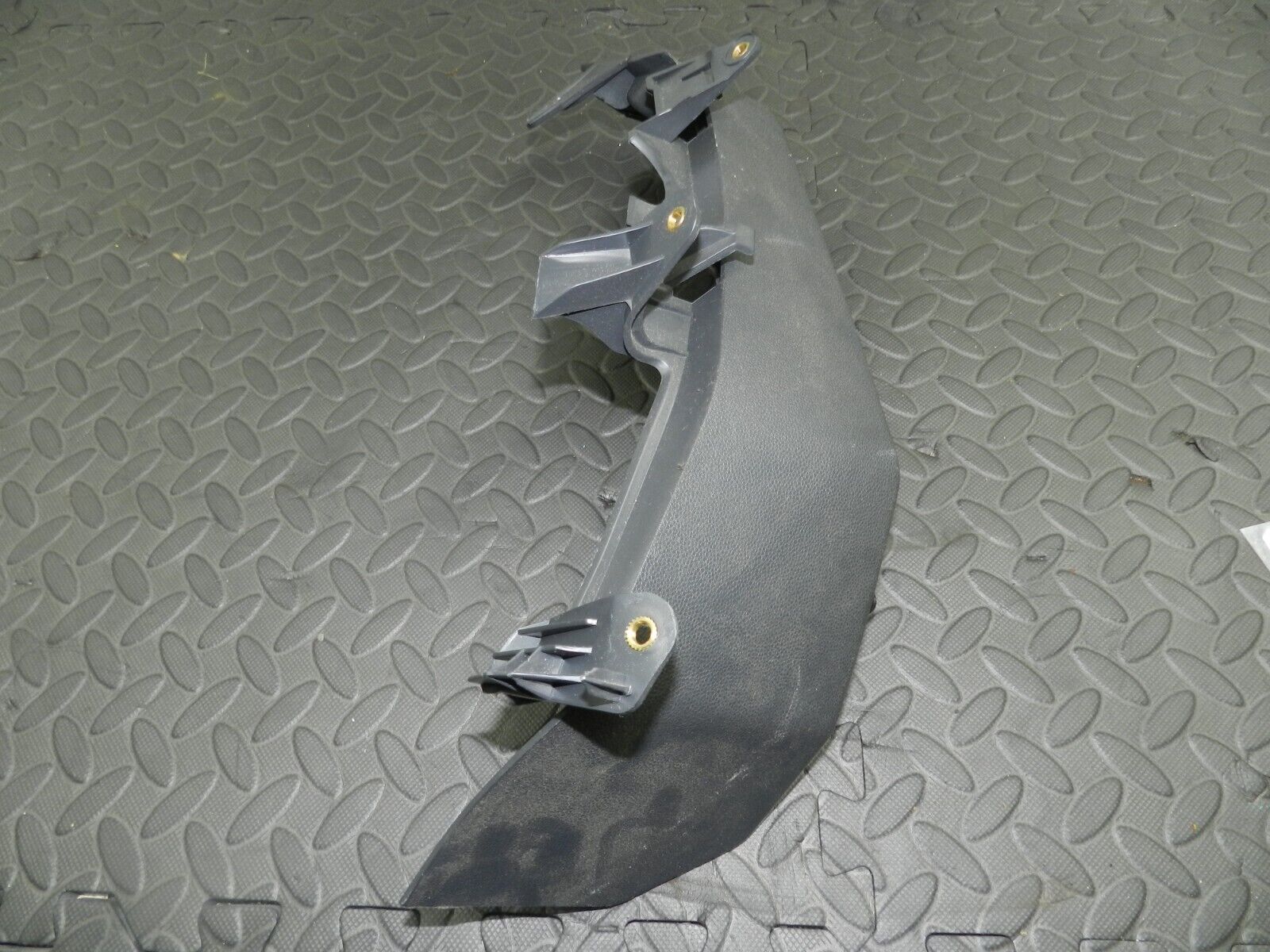 (144) 2009 VAUXHALL ASTRA H. PARCEL SHELF TRIM DRIVER SIDE