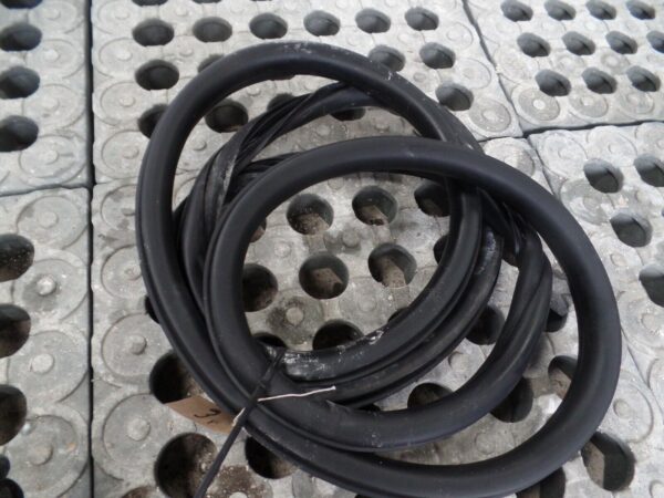 Citroen DS3 2015/16 1.2T Rubber Door Seal (Left or Right) - Image 2