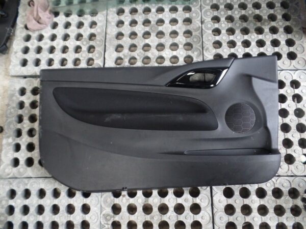 Citroen DS3 2015/16 1.2T Passenger Side N/S/F Door Card 98034802ZD - Image 2